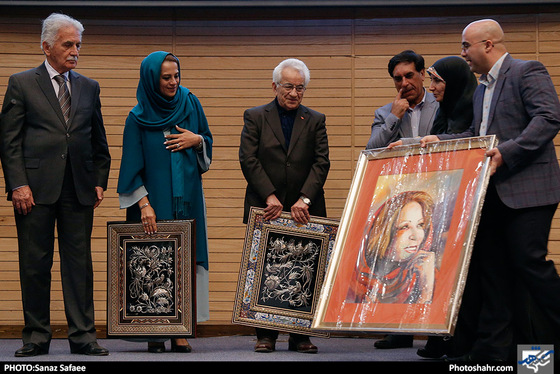 تجلیل از بانو ایران درودی / عکس: ساناز صفائی / شهرآرا