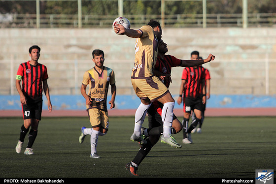 لیگ دسته یک فوتبال / مشکی پوشان خراسان و قشقایی شیراز / عکس: محسن بخشنده / شهرآرا