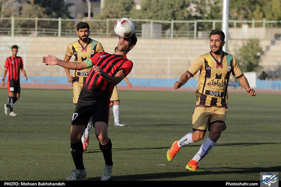 لیگ دسته یک فوتبال / مشکی پوشان خراسان و قشقایی شیراز / عکس: محسن بخشنده / شهرآرا