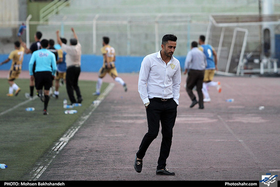 لیگ دسته یک فوتبال / مشکی پوشان خراسان و قشقایی شیراز / عکس: محسن بخشنده / شهرآرا
