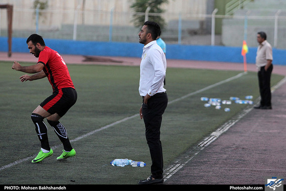 لیگ دسته یک فوتبال / مشکی پوشان خراسان و قشقایی شیراز / عکس: محسن بخشنده / شهرآرا