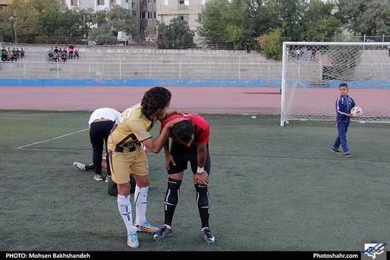 لیگ دسته یک فوتبال / مشکی پوشان خراسان و قشقایی شیراز / عکس: محسن بخشنده / شهرآرا