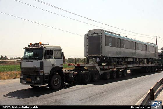 ورود سیزدهمین قطار خط دو قطارشهری به مشهد / عکس: محسن بخشنده / شهرآرا