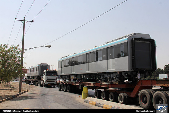 ورود سیزدهمین قطار خط دو قطارشهری به مشهد / عکس: محسن بخشنده / شهرآرا