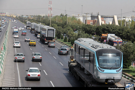 ورود سیزدهمین قطار خط دو قطارشهری به مشهد / عکس: محسن بخشنده / شهرآرا