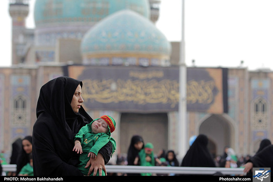 همایش شیرخوارگان حسینی در حرم مطهر رضوی / عکس: محسن بخشنده / شهرآرا