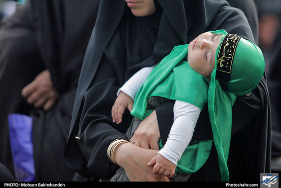 همایش شیرخوارگان حسینی در حرم مطهر رضوی / عکس: محسن بخشنده / شهرآرا