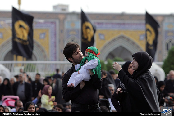 همایش شیرخوارگان حسینی در حرم مطهر رضوی / عکس: محسن بخشنده / شهرآرا