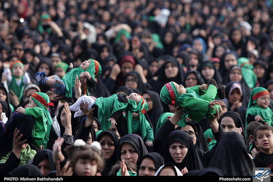 همایش شیرخوارگان حسینی در حرم مطهر رضوی / عکس: محسن بخشنده / شهرآرا
