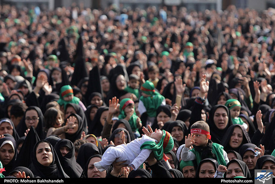 همایش شیرخوارگان حسینی در حرم مطهر رضوی / عکس: محسن بخشنده / شهرآرا