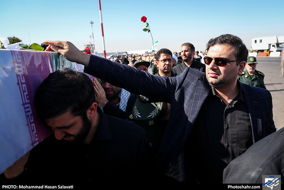 استقبال از پیکر مطهر 9 شهید گمنام و 2 شهید مدافع حرم / عکس: محمدحسن صلواتی / شهرآرا