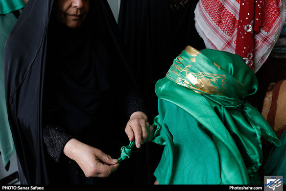 مراسم سنتی سینی‌گردانی حضرت قاسم (ع) / عکس: ساناز صفائی / شهرآرا