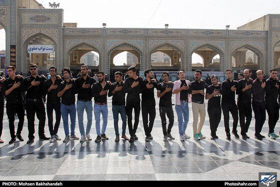 عزاداری تاسوعای حسینی در حرم مطهر رضوی / عکس: محسن بخشنده / شهرآرا