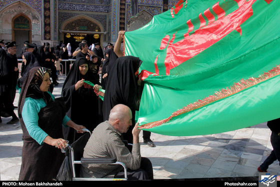 عزاداری تاسوعای حسینی در حرم مطهر رضوی / عکس: محسن بخشنده / شهرآرا