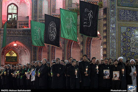 مراسم خطبه خوانی شب عاشورا در حرم مطهر رضوی / عکس: محسن بخشنده / شهرآرا
