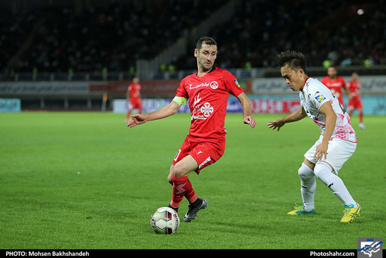 لیگ برتر فوتبال مسابقه پدیده مشهد و تراکتورسازی تبریز / عکس: محسن بخشنده / شهرآرا