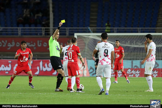 لیگ برتر فوتبال مسابقه پدیده مشهد و تراکتورسازی تبریز / عکس: محسن بخشنده / شهرآرا