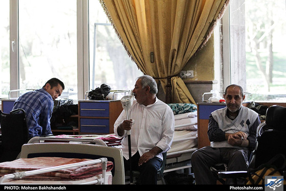 دیدار فرماندهان نظامی  از آسایشگاه جانبازان / عکس: محسن بخشنده / شهرآرا