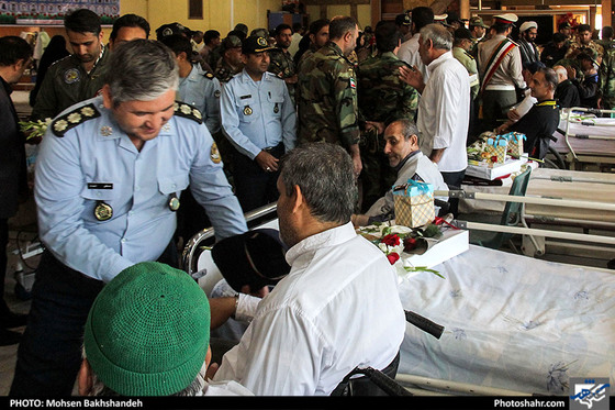 دیدار فرماندهان نظامی  از آسایشگاه جانبازان / عکس: محسن بخشنده / شهرآرا