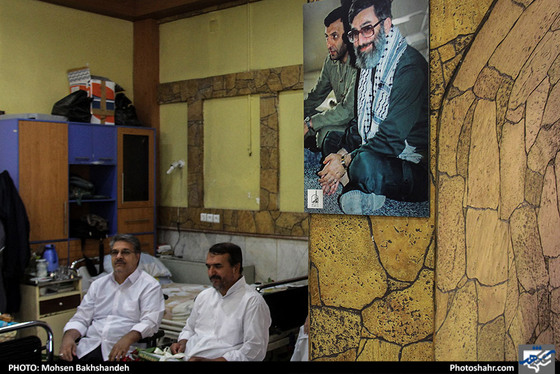 دیدار فرماندهان نظامی  از آسایشگاه جانبازان / عکس: محسن بخشنده / شهرآرا