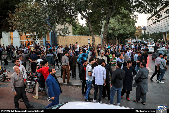 هیاهوی ارز در خیابان ارگ / عکس : محمد حسن صلواتی/ شهرآرا