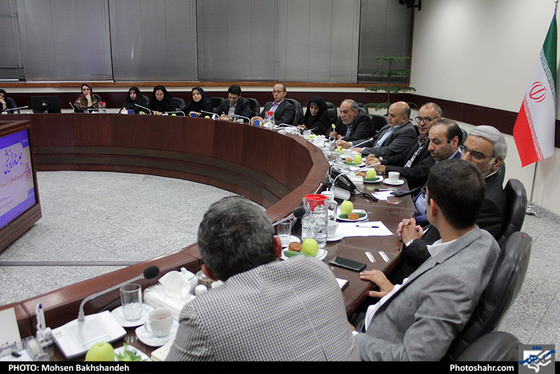 نشست هم اندیشی جمعی از اعضای شورای شهر با نخبگان و استعداد های برتر / عکس: محسن بخشنده / شهرآرا