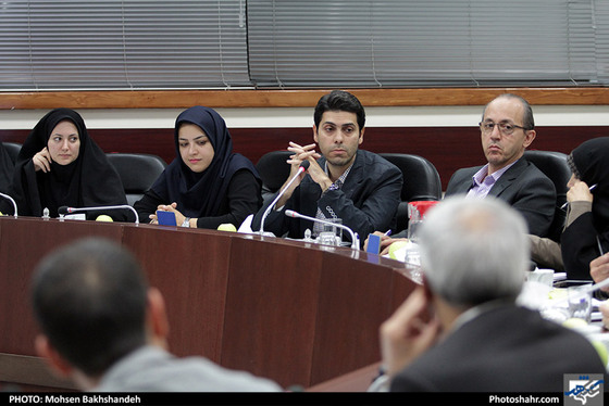 نشست هم اندیشی جمعی از اعضای شورای شهر با نخبگان و استعداد های برتر / عکس: محسن بخشنده / شهرآرا