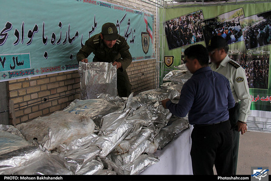 نمایشگاه کشفیات پلیس مبارزه با مواد مخدر / عکس: محسن بخشنده / شهرآرا