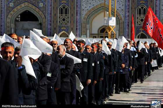 اجتماع عظیم بسیجیان در حرم مطهر رضوی / عکس: محسن بخشنده / شهرآرا