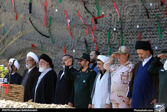 اجتماع عظیم بسیجیان در حرم مطهر رضوی / عکس: محسن بخشنده / شهرآرا