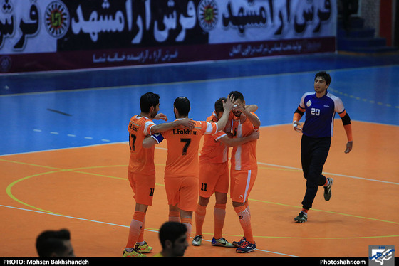 لیگ برتر فوتسال / فرش آرا مشهد و مس سونگون / عکس: محسن بخشنده / شهرآرا