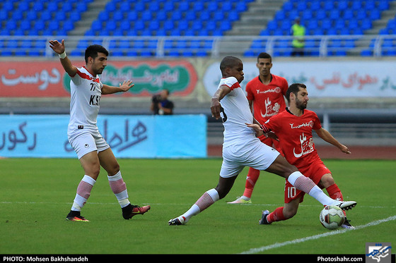 جام حذفی فوتبال / پدیده مشهد و فولاد خوزستان / عکس: محسن بخشنده / شهرآرا