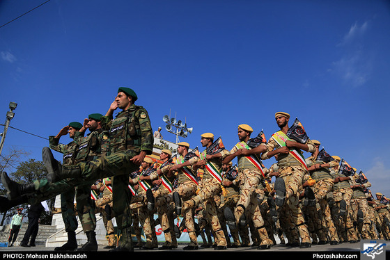 مراسم صبحگاه مشترک ناجا / عکس: محسن بخشنده /  شهرآرا