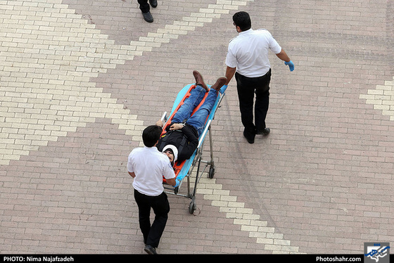 مانور امدادی در دانشگاه آزاد / عکس: نیما نجف زاده / شهرآرا