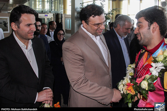 استقبال از مدال آوران خراسانی مسابقات پارا آسیایی جاکارتا / عکس: محسن بخشنده / شهرآرا