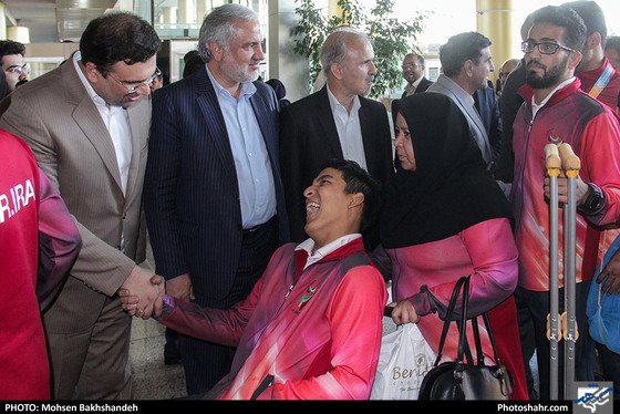 استقبال از مدال آوران خراسانی مسابقات پارا آسیایی جاکارتا / عکس: محسن بخشنده / شهرآرا