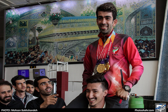 استقبال از مدال آوران خراسانی مسابقات پارا آسیایی جاکارتا / عکس: محسن بخشنده / شهرآرا