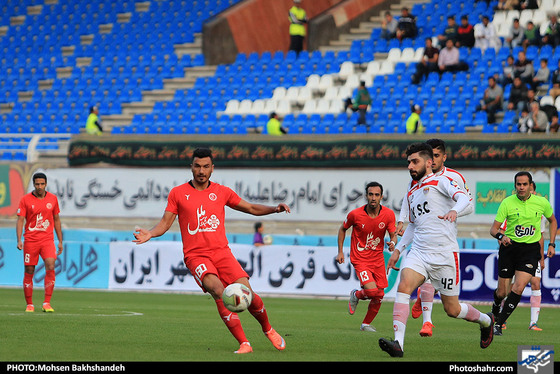 لیگ برتر فوتبال  مسابقه پدیده مشهد و فولاد خوزستان / عکس: محسن بخشنده / شهرآرا