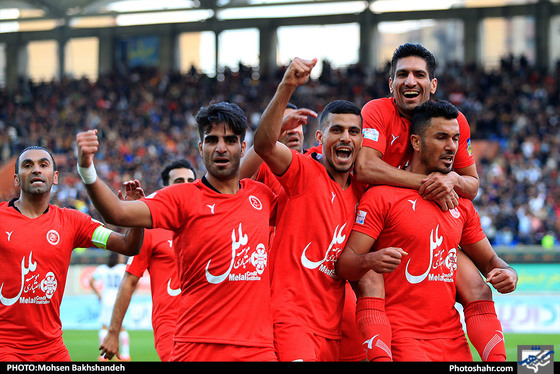 لیگ برتر فوتبال  مسابقه پدیده مشهد و فولاد خوزستان / عکس: محسن بخشنده / شهرآرا