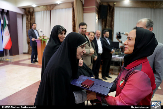 تجلیل از ورزشکاران مسابقات آسیایی و پارآسیایی جاکارتا عکس: محسن بخشنده / شهرآرا