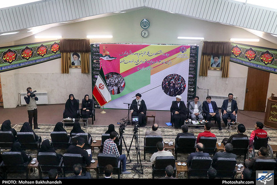 دیدار قهرمانان خراسانی مسابقات آسیایی و پارآسیایی جاکارتا با امام جمعه مشهد / عکس: محسن بخشنده / شهرآرا