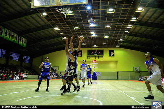 لیگ برتر بسکتبال مسابقه آویژه صنعت پارسای مشهد و شهرداری گرگان / عکس: محسن بخشنده / شهرآرا