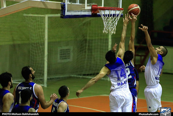 لیگ برتر بسکتبال مسابقه آویژه صنعت پارسای مشهد و شهرداری گرگان / عکس: محسن بخشنده / شهرآرا