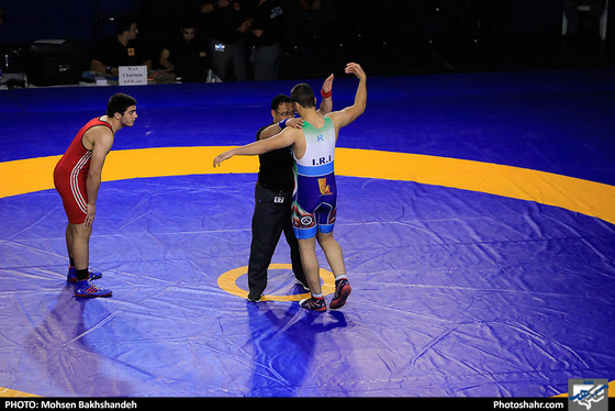 مسابقات بین المللی کشتی آزاد نوجوانان / عکس: محسن بخشنده / شهرآرا