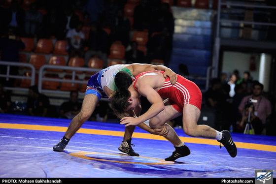 مسابقات بین المللی کشتی آزاد نوجوانان / عکس: محسن بخشنده / شهرآرا