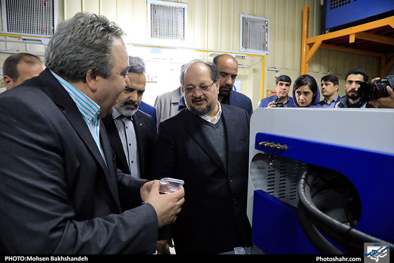 بازدید وزیر تعاون،کار و رفاه اجتماعی از یک واحد تولید زعفران / عکس:  محسن بخشنده / شهرآرا