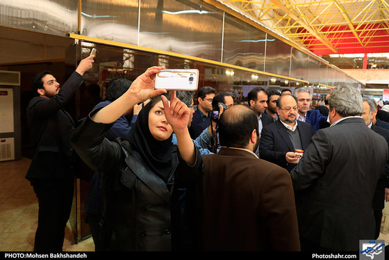 بازدید وزیر تعاون،کار و رفاه اجتماعی از یک واحد تولید زعفران / عکس:  محسن بخشنده / شهرآرا