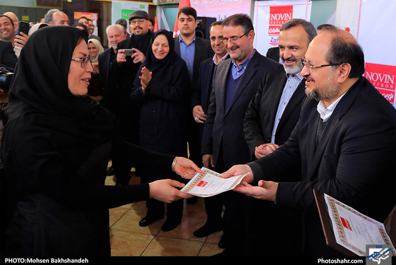 بازدید وزیر تعاون،کار و رفاه اجتماعی از یک واحد تولید زعفران / عکس:  محسن بخشنده / شهرآرا