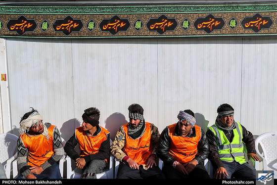 زائران پیاده / عکس: محسن بخشنده / شهرآرا