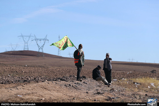 زائران پیاده / عکس: محسن بخشنده / شهرآرا